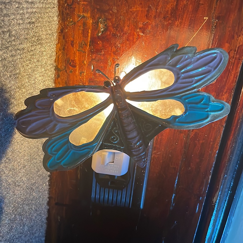 NWOT Dragonfly Night Light - Picture 2 of 7